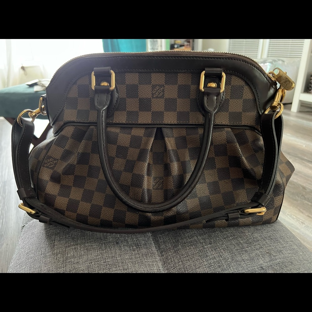 Authentic Louis Vuitton Trevi pm